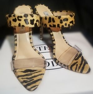 Size 8 Steve Madden "Amaya-A Animal" Heel